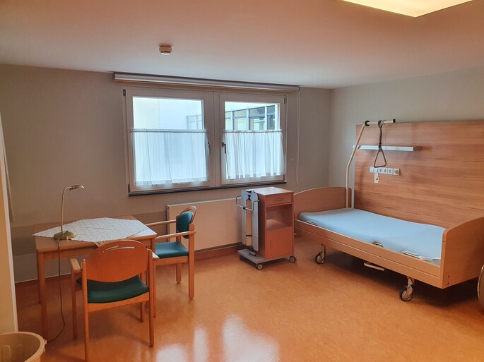 Einzelzimmer in Haus 2 mit Standartmöblierung Zimmer in Haus 2 mit Standartmöblierung